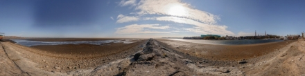 Вода ушла (отлив в Таганрогском заливе). Фотография.