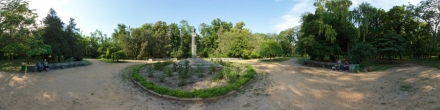 Памятник В. Я. Литвинову. Фотография.