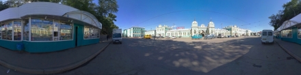 Железнодорожный вокзал г. Иркутск. Фотография.