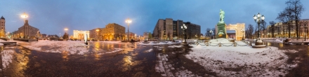 Пушкинская площадь в Москве в декабре 2017. Москва. Фотография.