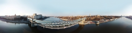 Пушкинский мост в Парк Горького. Москва. Фотография.