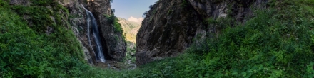 Водопад Курунгусу (880). Верхняя Балкария. Фотография.