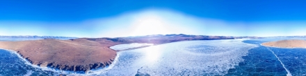 Стоянка на льду. мыс Шибетский. Байкал. Фотография.