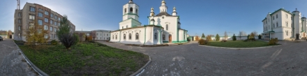 Казанский храм Богородице-Алексиевского мужского монастыря. Фотография.
