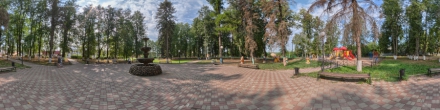 Парк, фонтан. г. Медынь. Фотография.