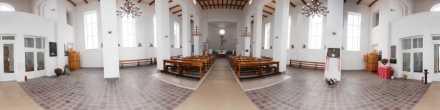 Католический костел(внутри). Фотография.
