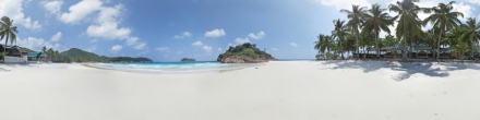 Остров Реданг, восточный пляж 2. Фотография.