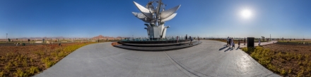 Памятник Мира.. Фотография.