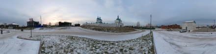 Спасо-Преображенский мужской монастырь, вид за оградой. Фотография.
