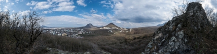 Вид со склона горы Медовой (455). Фотография.