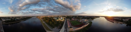 Тверь. Над Старым волжским мостом. Фотография.