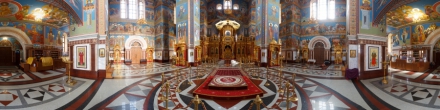 Кафедральный собор Воскресения Христова. Внутри собора. Ханты-Мансийск. Фотография.