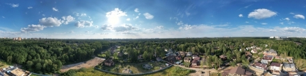 Лесные поляны высота 60 метров. Фотография.