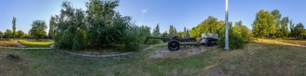 24 Парк Победы. Инсталляция &quot;Поле боя&quot;. Саратов. Фотография.