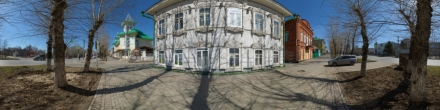 Памятник деревянной архитектуры на ул. Пушкина. Томск. Фотография.