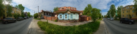 Деревянный жилой дом по улице Кузнецова, 27. Томск. Фотография.