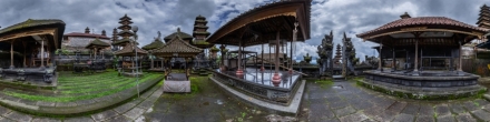 Индуистский храм Pedarman Dalem Bakas Tirta Harum. Бангли. Фотография.