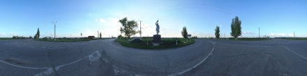 Памятник &quot;Маруся&quot;. Матвеев Курган. Фотография.