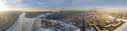 350 метров над городом (день). Санкт-Петербург. Фотография.