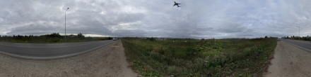Взлет самолета из Сыктывкарского аэропорта. Сыктывкар. Фотография.