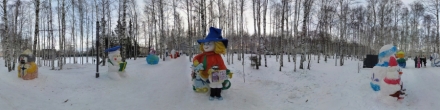 Аллея снеговиков. Незнайка. Ханты-Мансийск. Фотография.