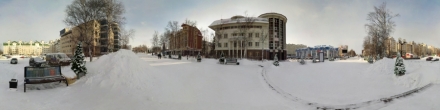 Ул.Маркса после снегопада. Ханты-Мансийск. Фотография.