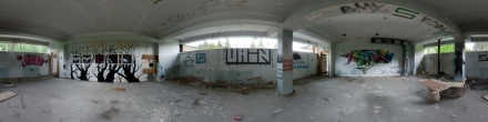 Настенная живопись, граффити в бассейне. Кисловодск. Фотография.