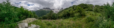Вид на Алибекский ледник и водопад Матильда (924). Домбай. Фотография.
