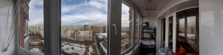 На балконе. Санкт-Петербург. Фотография.
