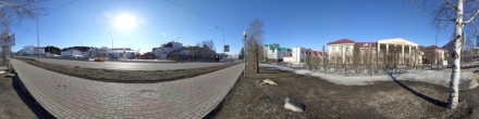 Ул. Гагарина возле Технического колледжа. Ханты-Мансийск. Фотография.