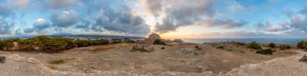 Территория крепости Фортецца в Ретимно, вечер, Крит.. Фотография.