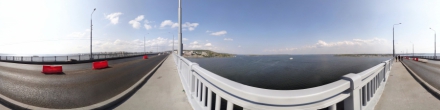 Мост между Саратовом и Энгельсом. Саратов. Фотография.