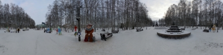 Аллея снеговиков в парке Лосева 2019-20. Шапокляк. Фотография.