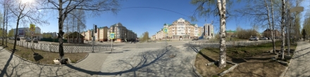 Ул. Дзержинского - Пионерская. Аллея весной 2020. Фотография.