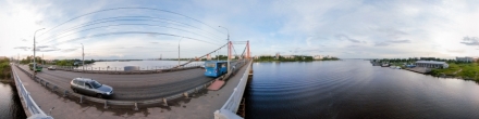 Кузнечевский мост в Соломбалу через рукав Кузнечиха,. Архангельск. Фотография.