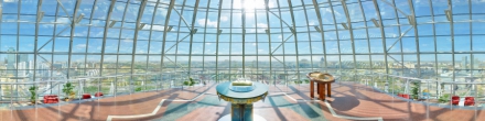 Башня Байтерек - Вид с площадки. Астана. Фотография.