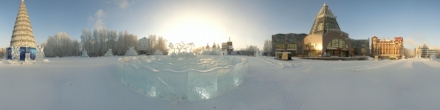 Ледовый городок 2020-21. Лабиринт. (-40С). Ханты-Мансийск. Фотография.