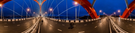 «Выгуливание» Бугринского моста. Фотография.