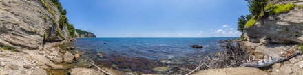 Берег моря в районе Лидзавы.. Пицунда. Фотография.