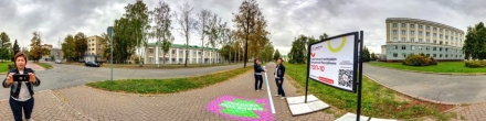 улица с 3D рисунками посвящёнными событийным мероприятиям республики. Ижевск. Фотография.
