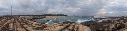 Порт Додандува. Панорама с морского утеса.. Хикадува. Фотография.