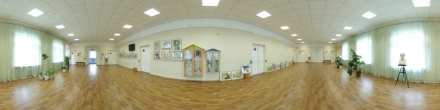 Детская художественная школа. 2 этаж. Холл. Комсомольск-на-Амуре. Фотография.