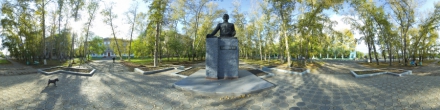 Памятник М.И. Калинину. Комсомольск-на-Амуре. Фотография.