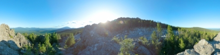 Серебрянский камень подножье. гора Серебрянский камень. Фотография.