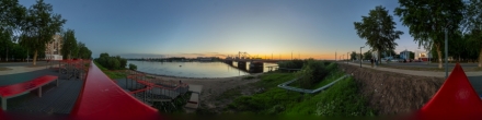 *** 2026-06-12 Закат. Вид на Кузнечевский мост, р.Кузнечиха и Соломбалу (Остров Мосеев) с набережной и ул. Гагарина. Кузнечиха-рукав Северной Двины.. Архангельск. Фотография.
