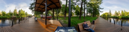 *** 2026-06-14 №4 Катер СОЛОМБАЛЕЦ, р. Соломбалка, Соломбала, Никольский проспект. Спасо-Преображенский храм.. Архангельск. Фотография.
