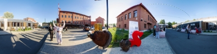 *** 2026-06-28 №3 День города. Работы творческой мастерской «Стихия - МЕТАЛЛ». Ярмарка мастеров «Создано на Севере». Набер. Северной Двины, ул. Попова. Фотография.