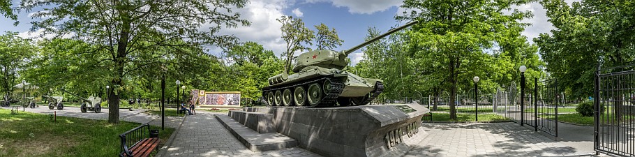 Волгоград георгиевск. Парк Победы Георгиевск. Мемориал оружие Победы в Георгиевске. Танк Георгиевск. Георгиевск Ставропольский край.