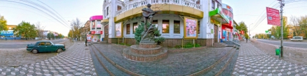 Памятник Владимиру Высоцкому. Мелитополь. Фотография.