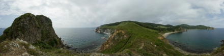 Вид на бухту Мраморная о. Путятина. Фотография.